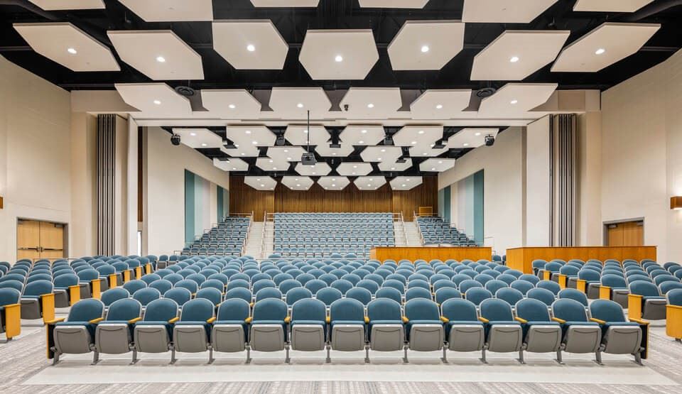 The-lincoln-school-auditorium